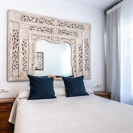 Apartamentos Cel Blau Santa Eularia des Riu Ngoại thất bức ảnh