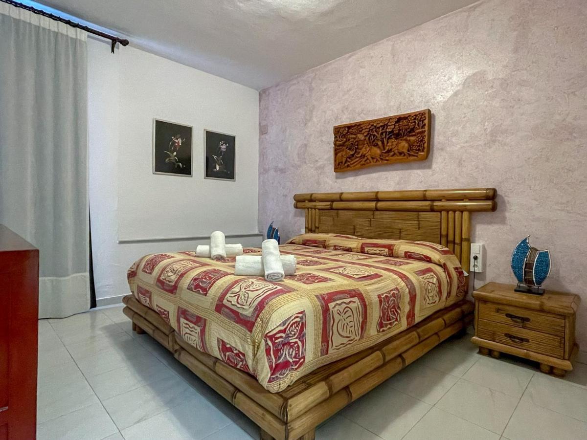 Apartamentos Cel Blau Santa Eularia des Riu Ngoại thất bức ảnh