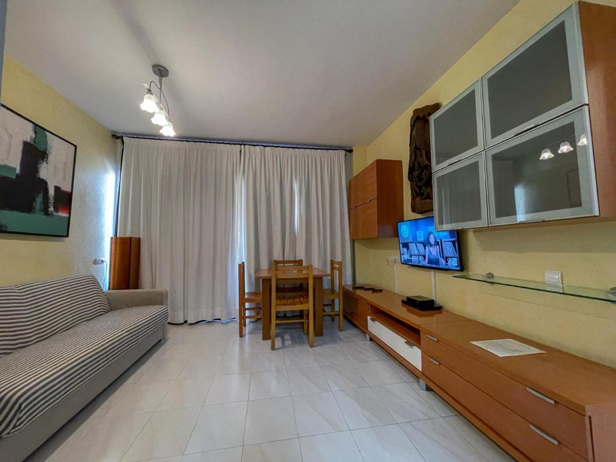 Apartamentos Cel Blau Santa Eularia des Riu Ngoại thất bức ảnh