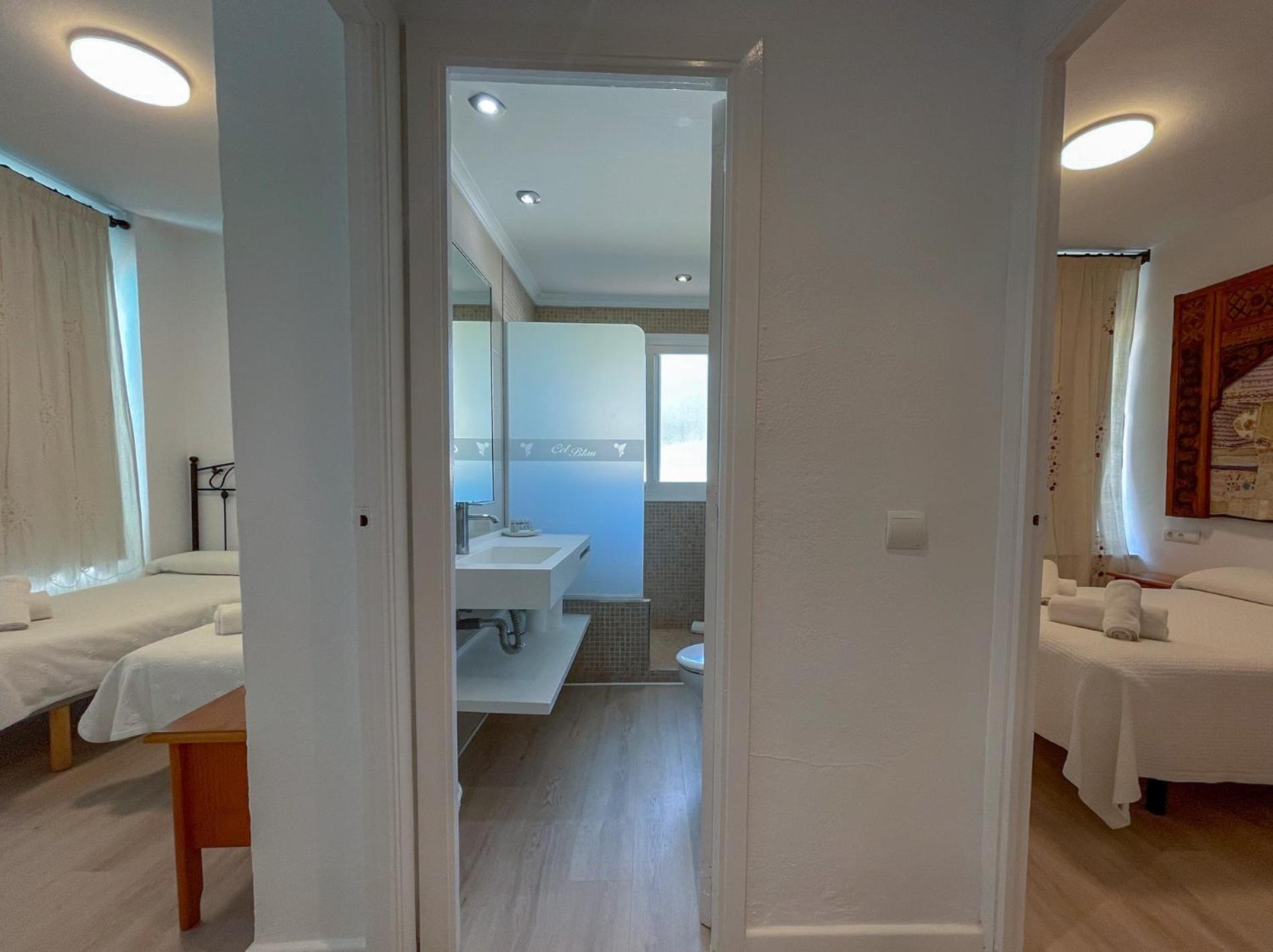 Apartamentos Cel Blau Santa Eularia des Riu Ngoại thất bức ảnh