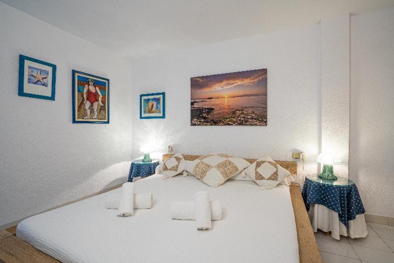 Apartamentos Cel Blau Santa Eularia des Riu Phòng bức ảnh