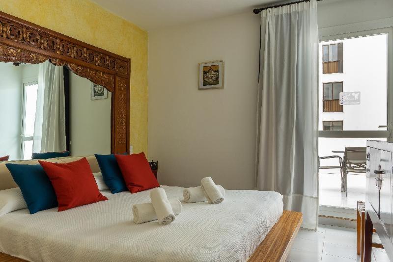 Apartamentos Cel Blau Santa Eularia des Riu Phòng bức ảnh
