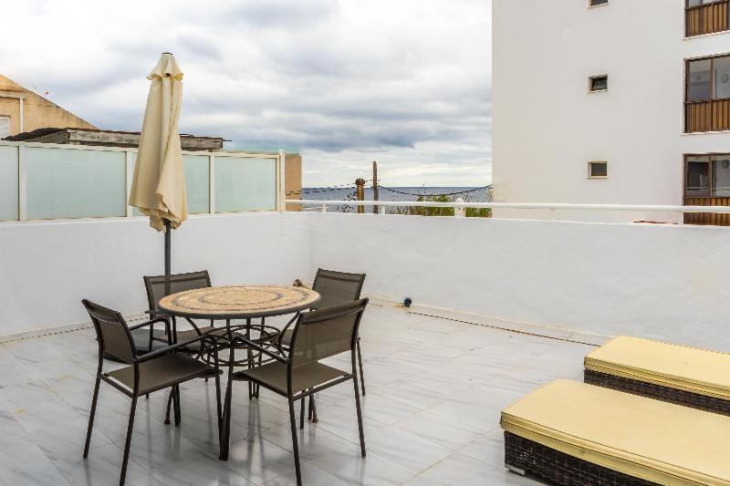 Apartamentos Cel Blau Santa Eularia des Riu Phòng bức ảnh
