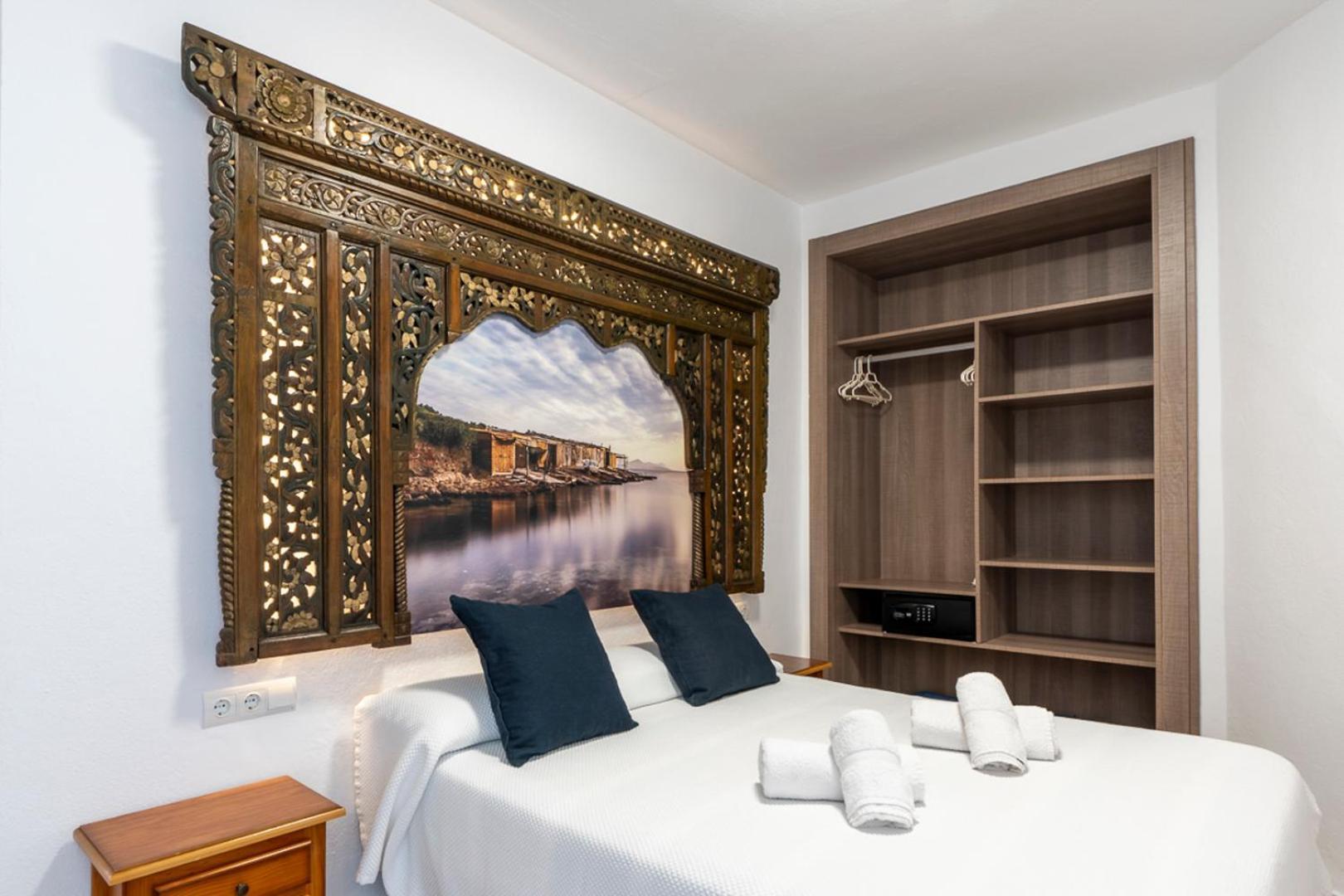 Apartamentos Cel Blau Santa Eularia des Riu Ngoại thất bức ảnh
